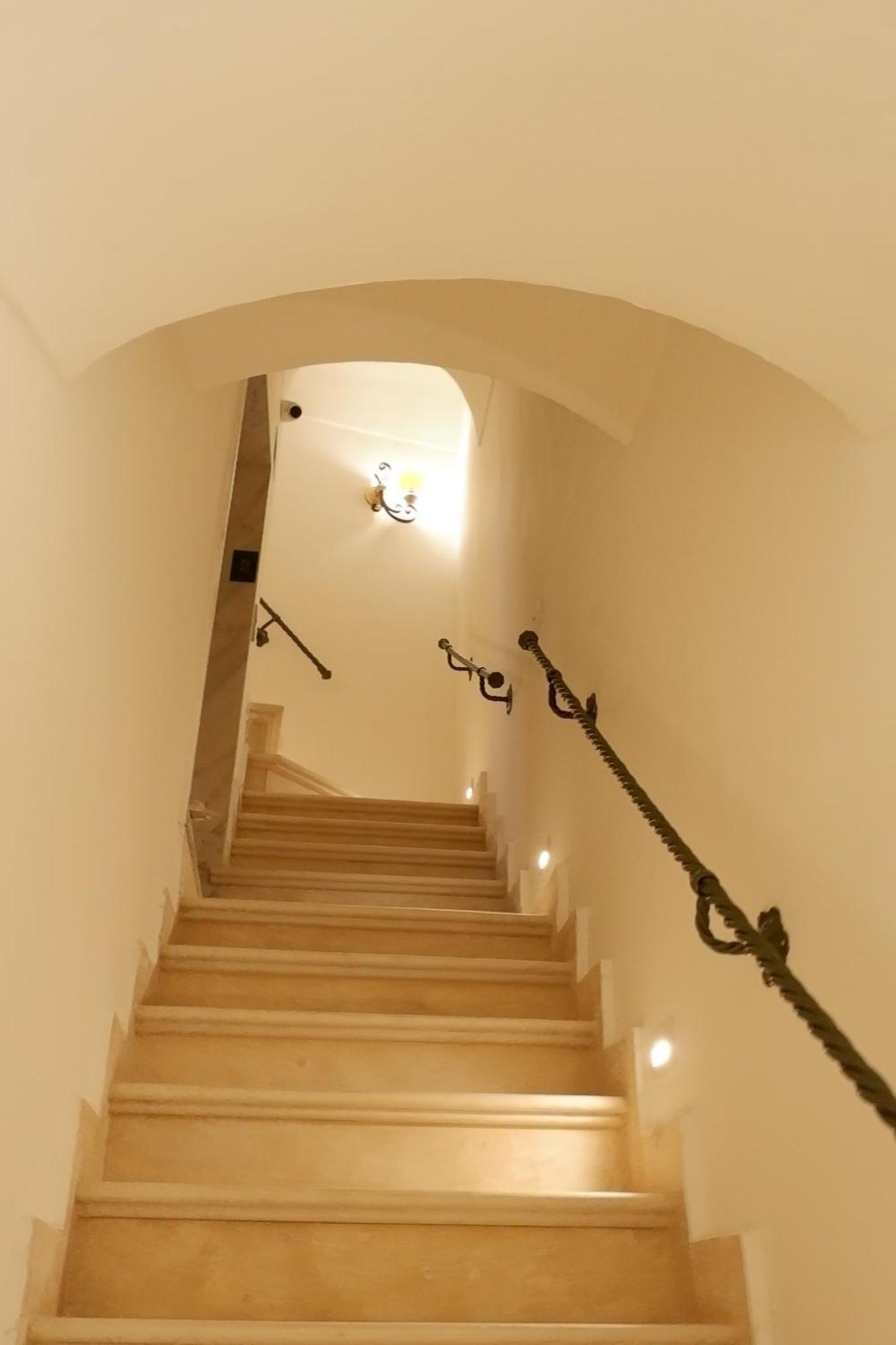 Railway Rooms Barletta Exterior photo
