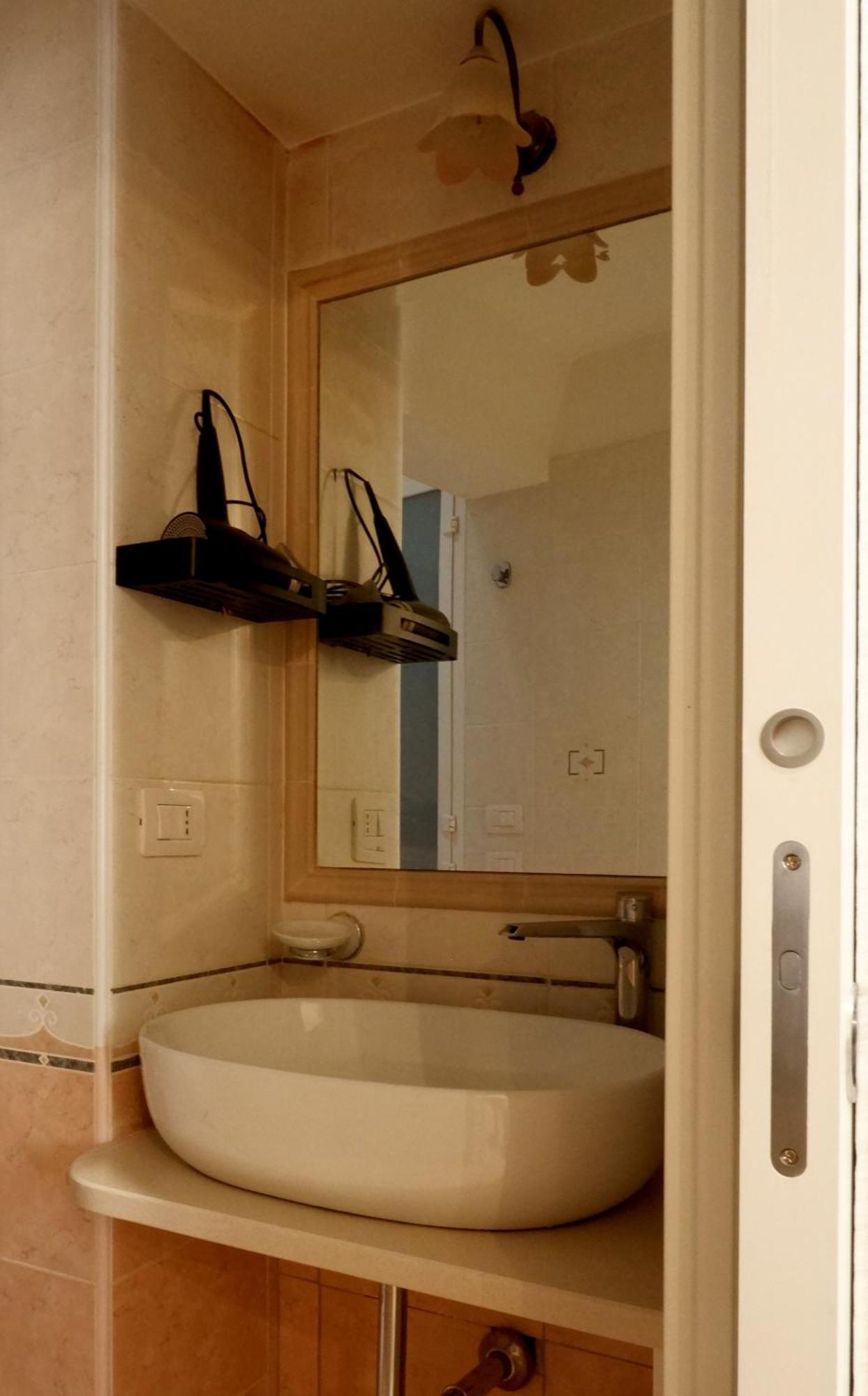 Railway Rooms Barletta Exterior photo