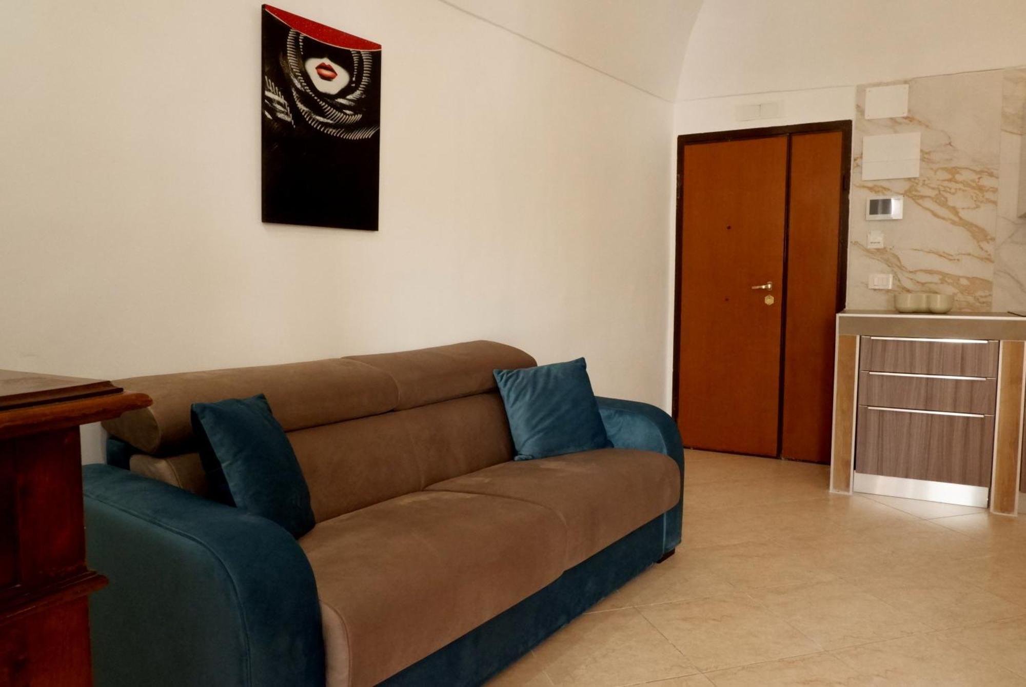 Railway Rooms Barletta Exterior photo
